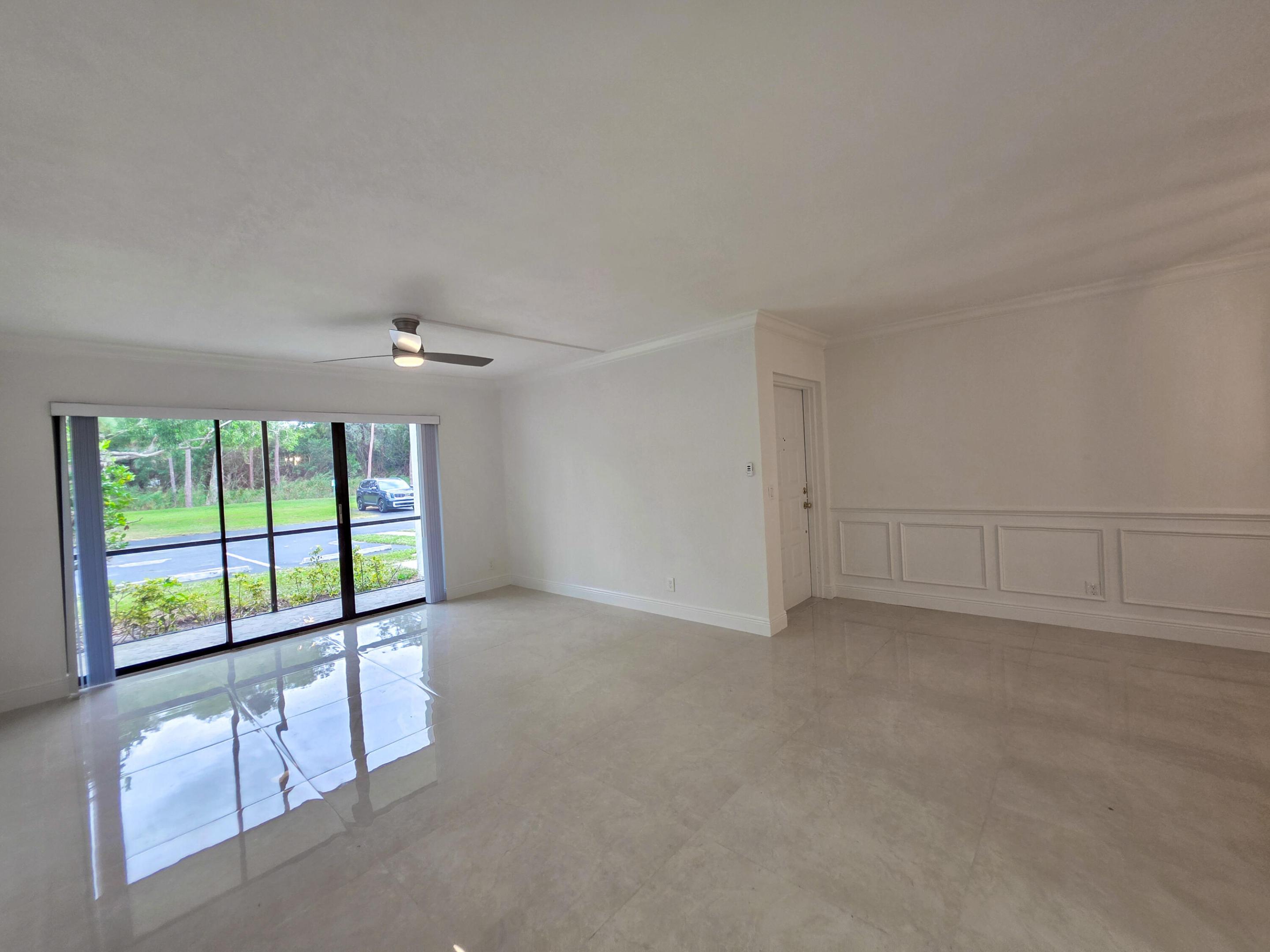 PALM CLUB WEST VILLAGE 1 CONDO - Residential