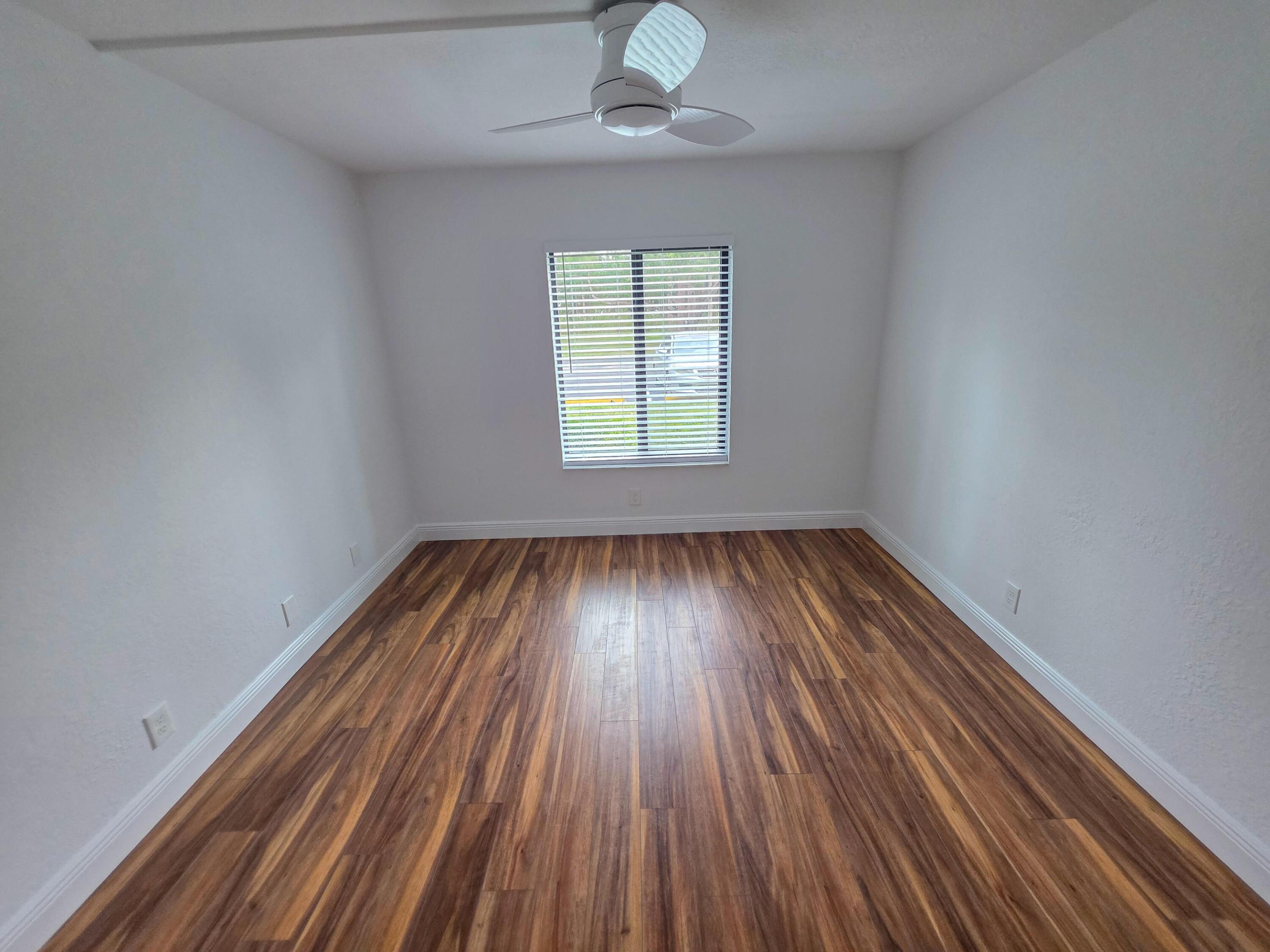 PALM CLUB WEST VILLAGE 1 CONDO - Residential