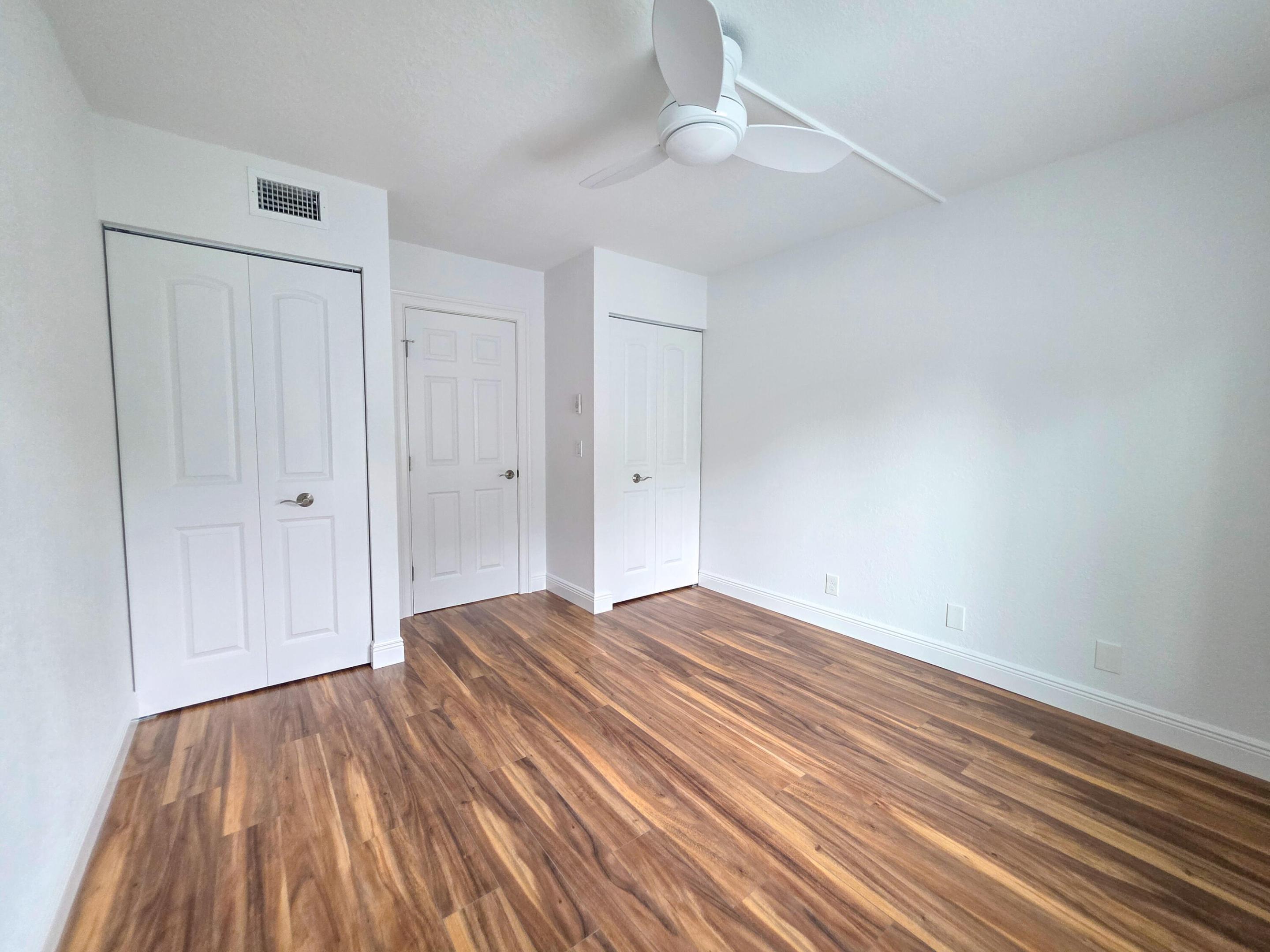 PALM CLUB WEST VILLAGE 1 CONDO - Residential