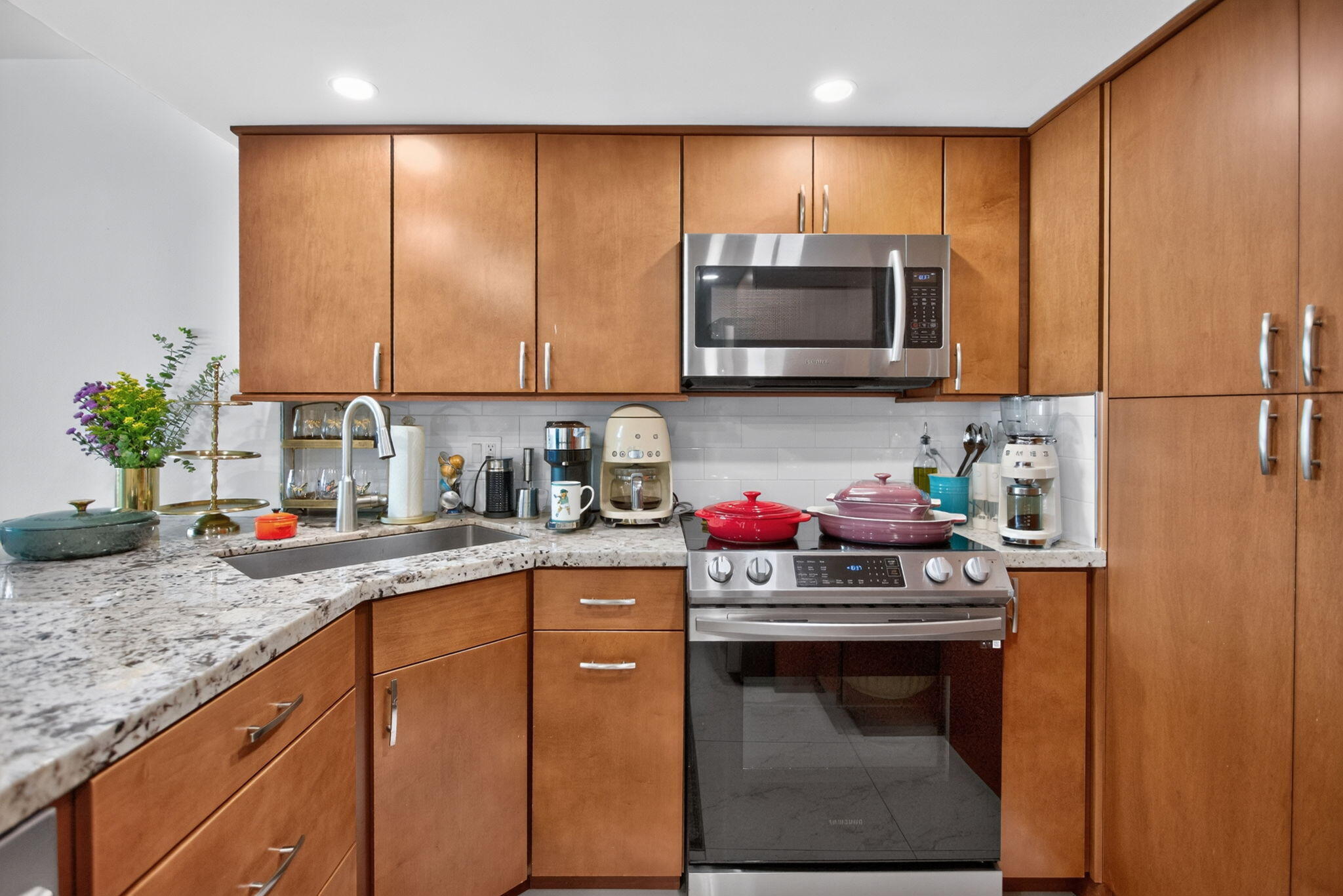 3015 N OCEAN Boulevard 8B