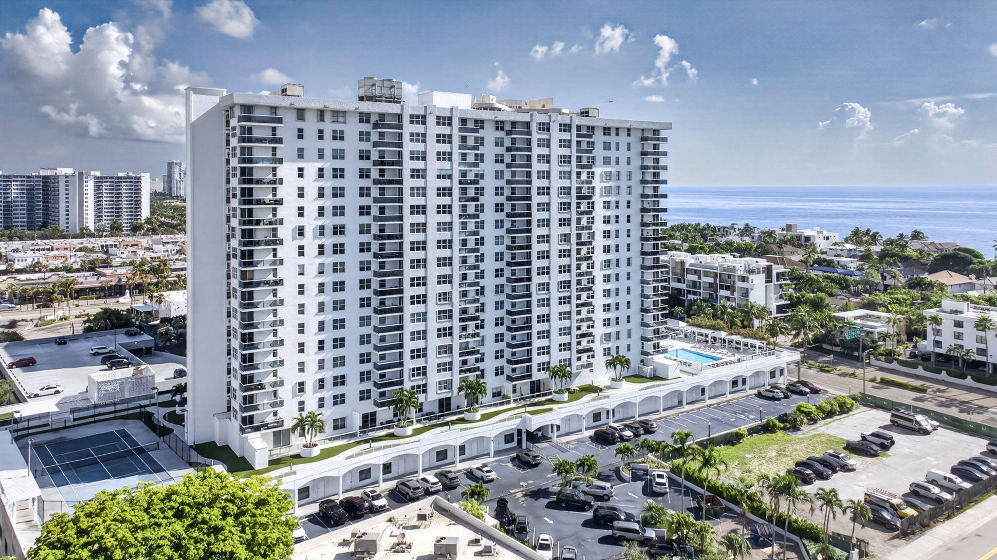 3015 N OCEAN Boulevard 8B