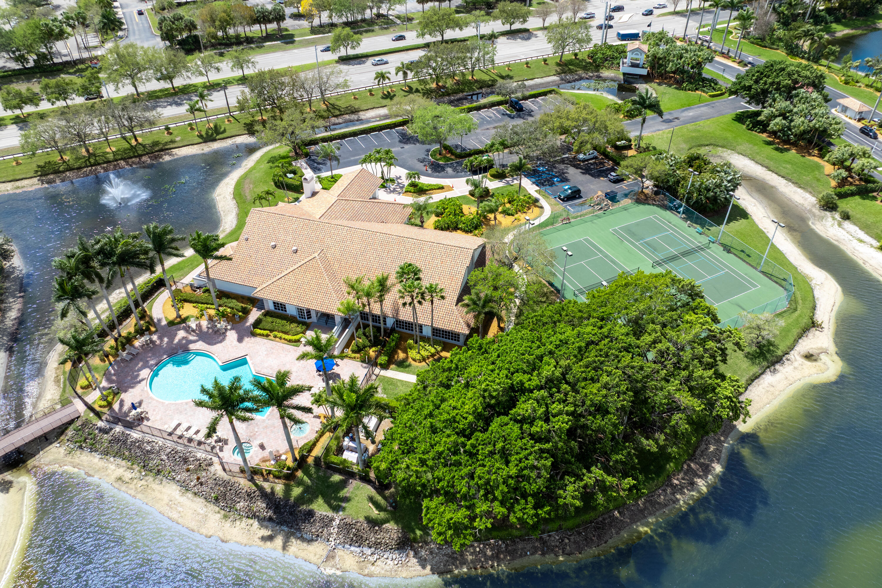 WELLINGTONS EDGE - Residential