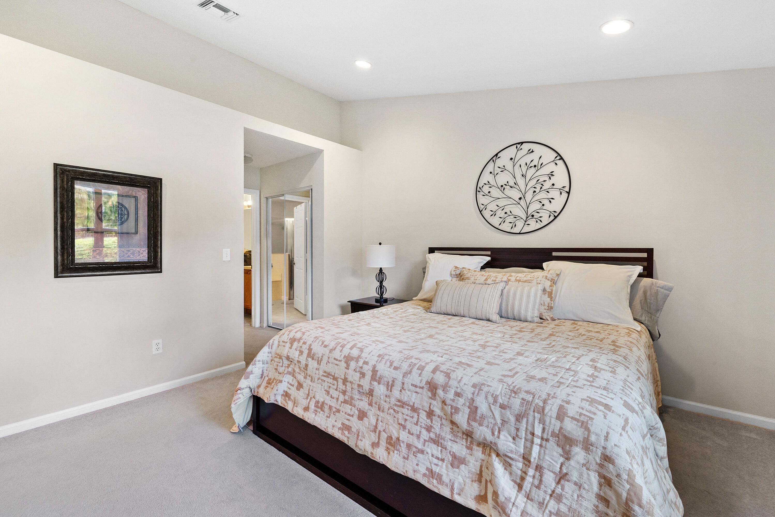 WELLINGTONS EDGE - Residential