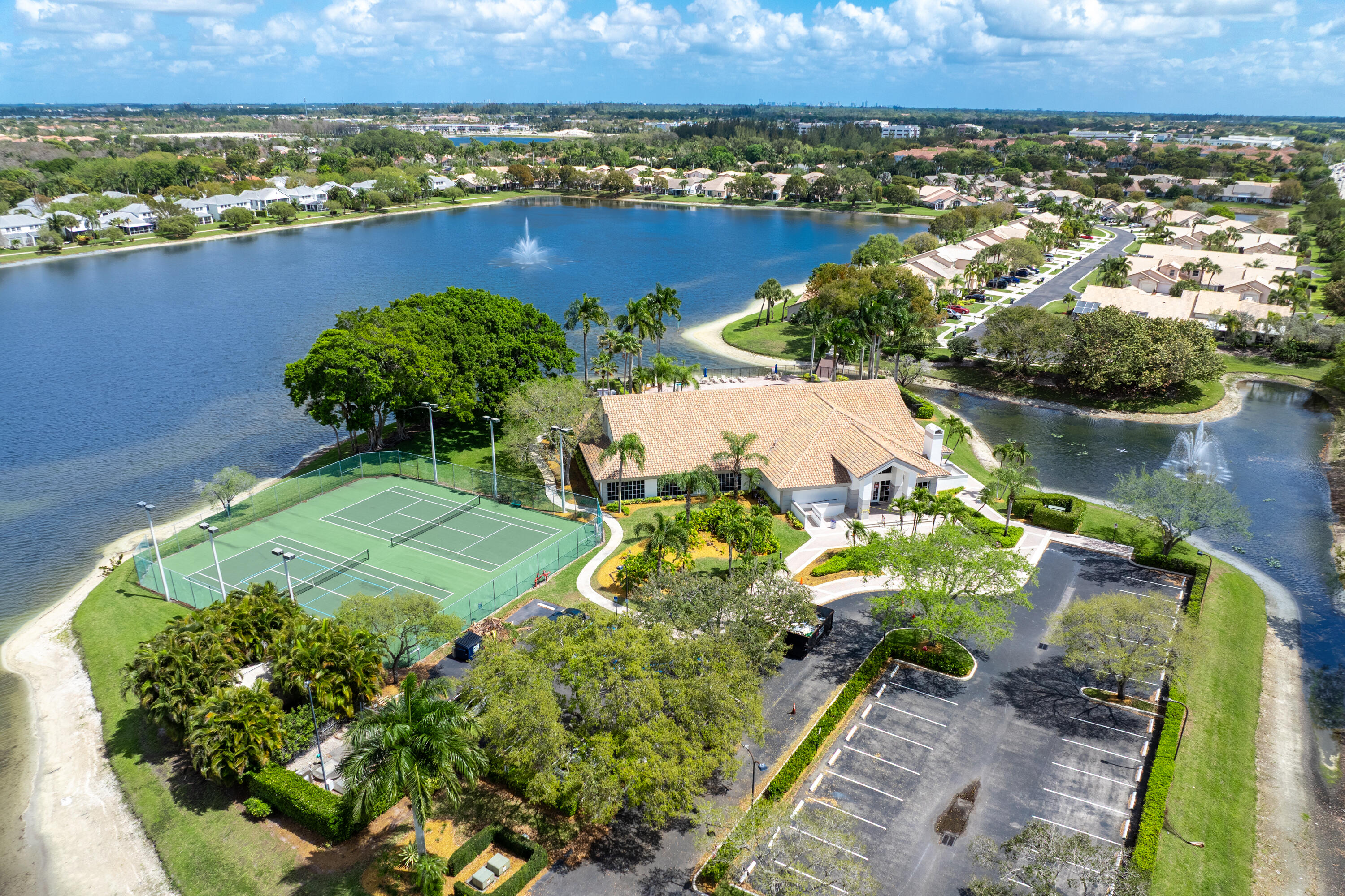 WELLINGTONS EDGE - Residential