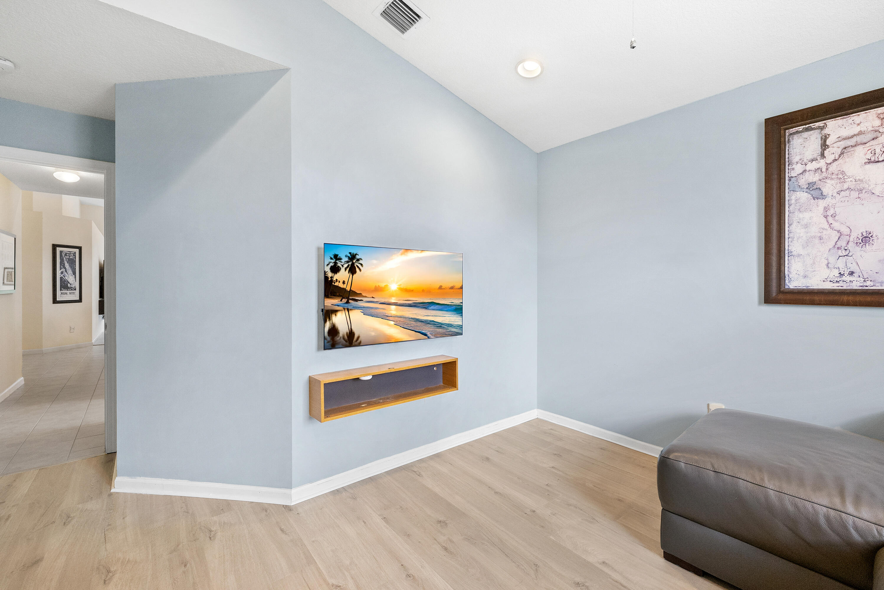 WELLINGTONS EDGE - Residential