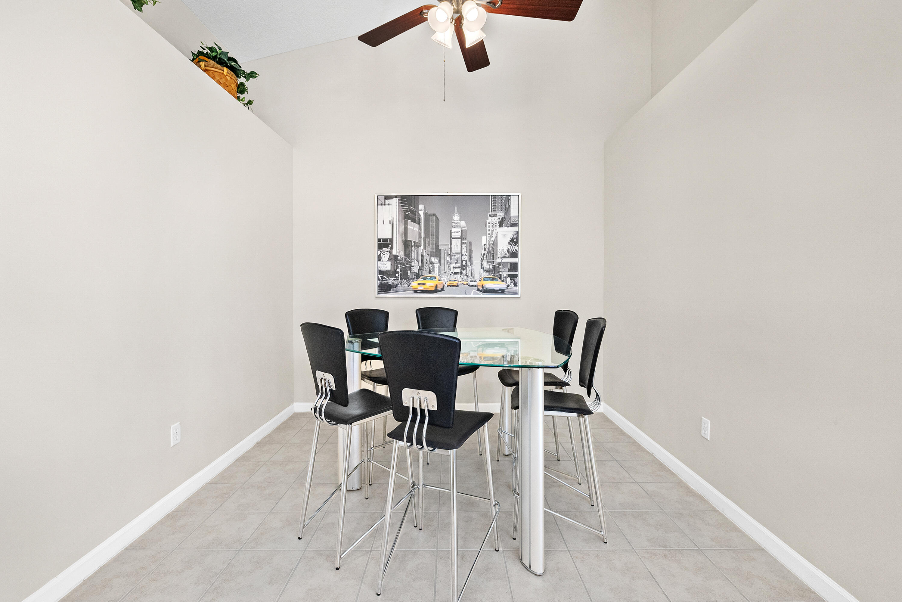 WELLINGTONS EDGE - Residential