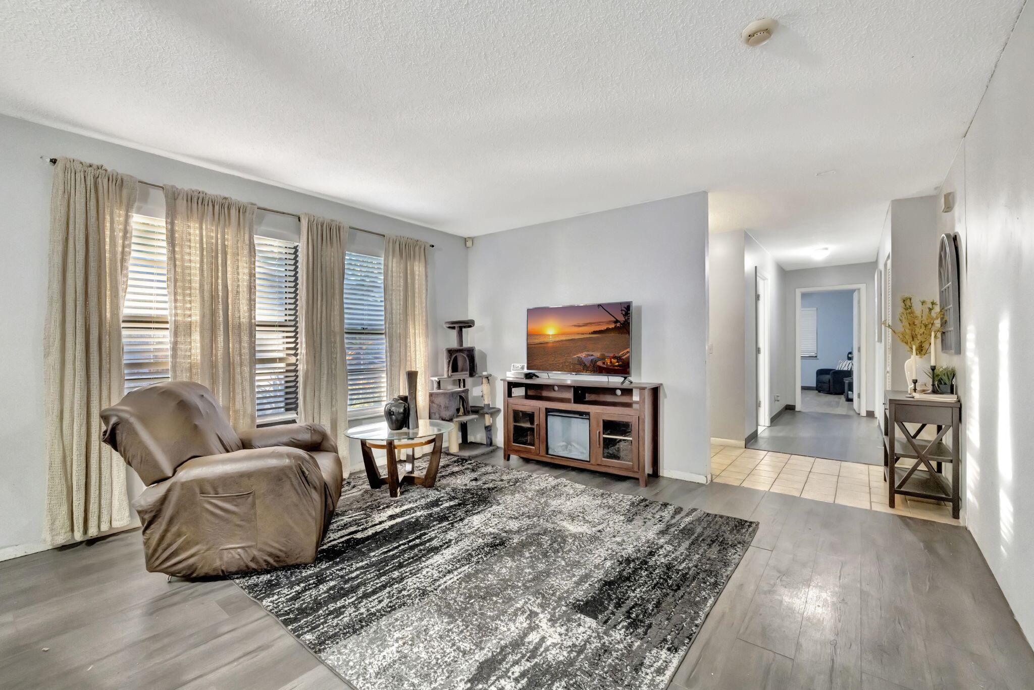 KEY COLONY TOWNHOUSE - Residential