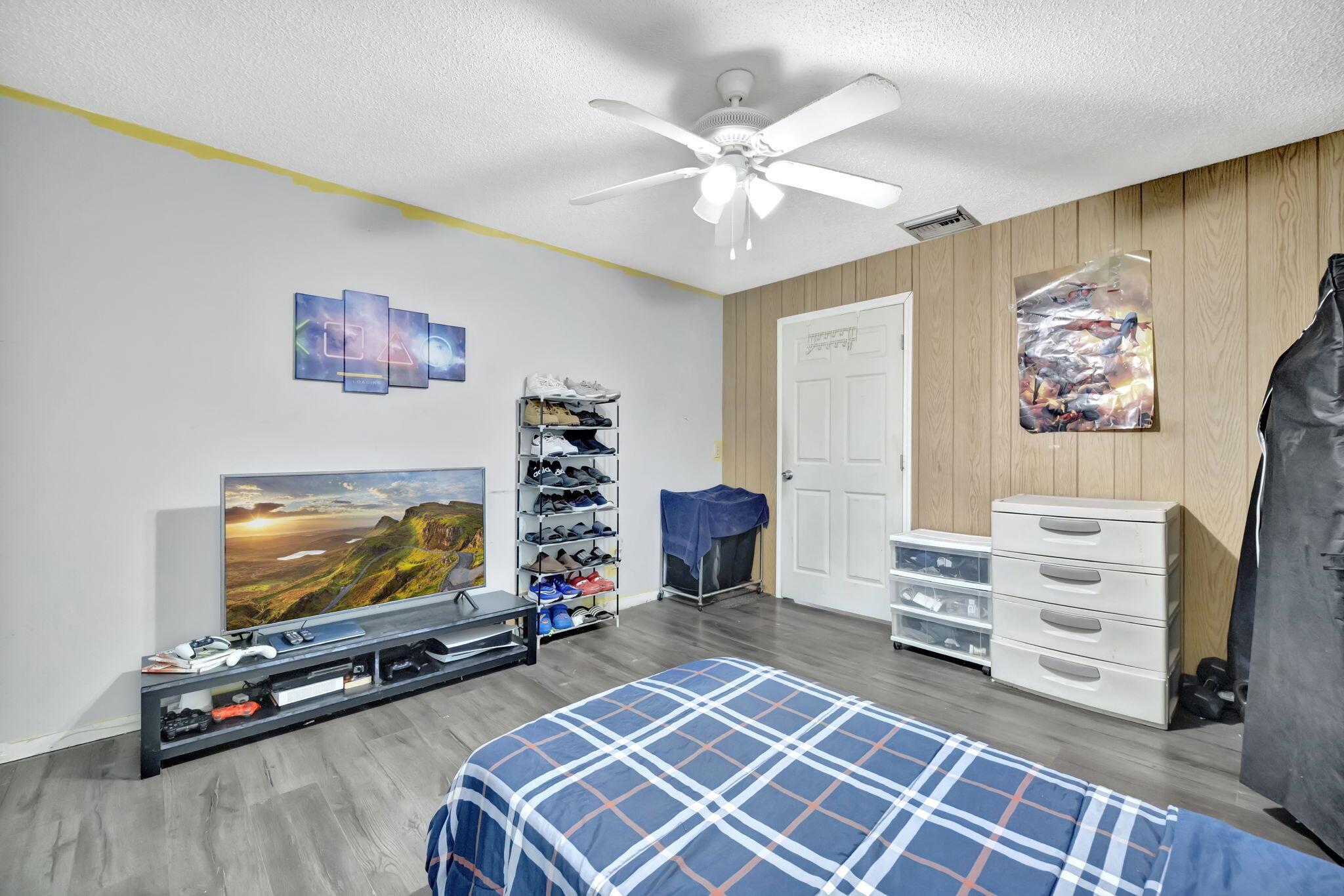 KEY COLONY TOWNHOUSE - Residential