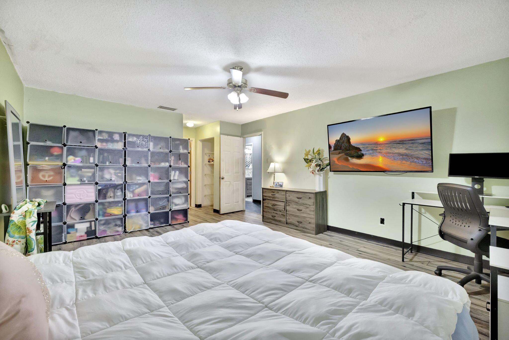 KEY COLONY TOWNHOUSE - Residential