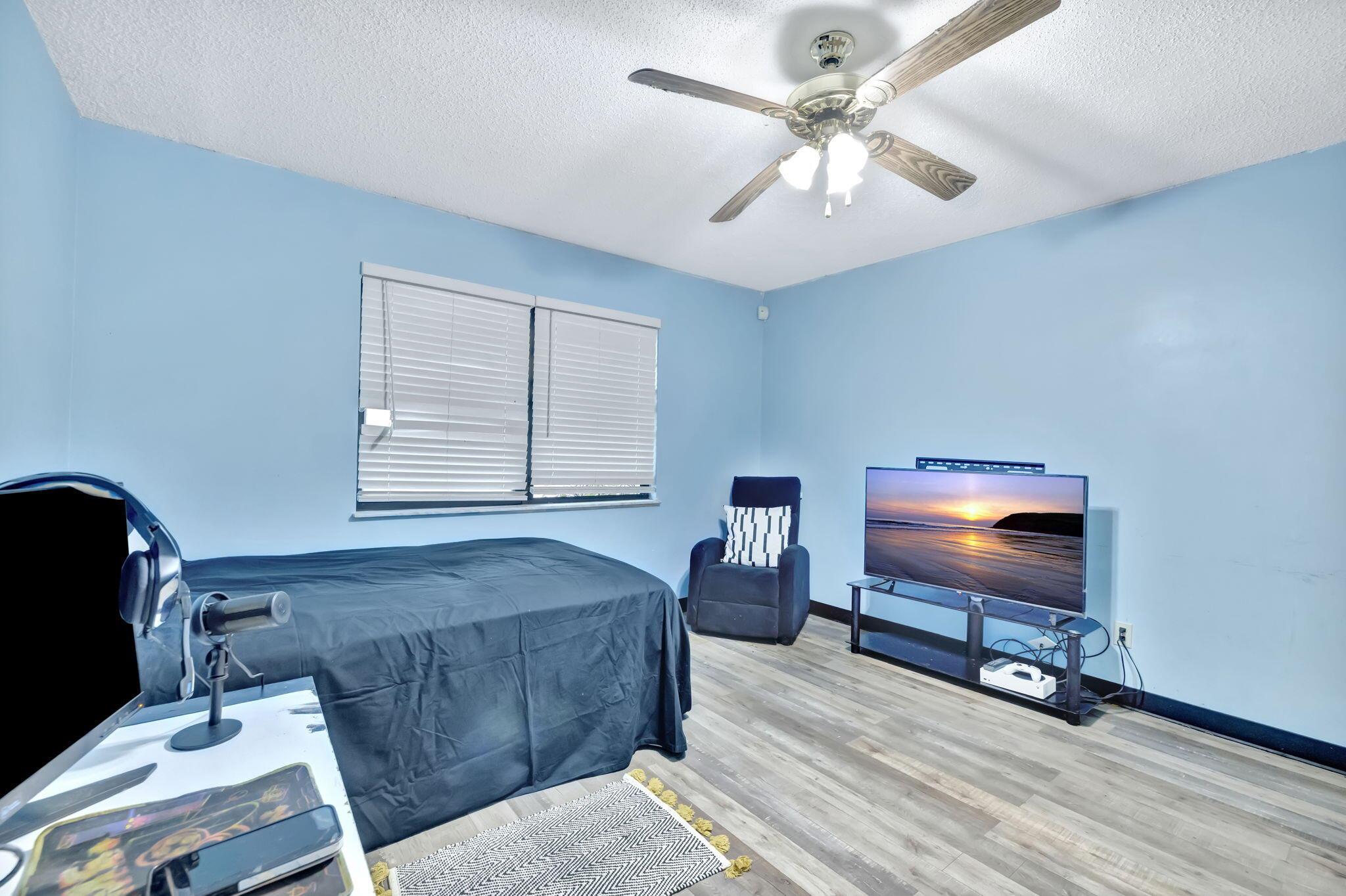 KEY COLONY TOWNHOUSE - Residential