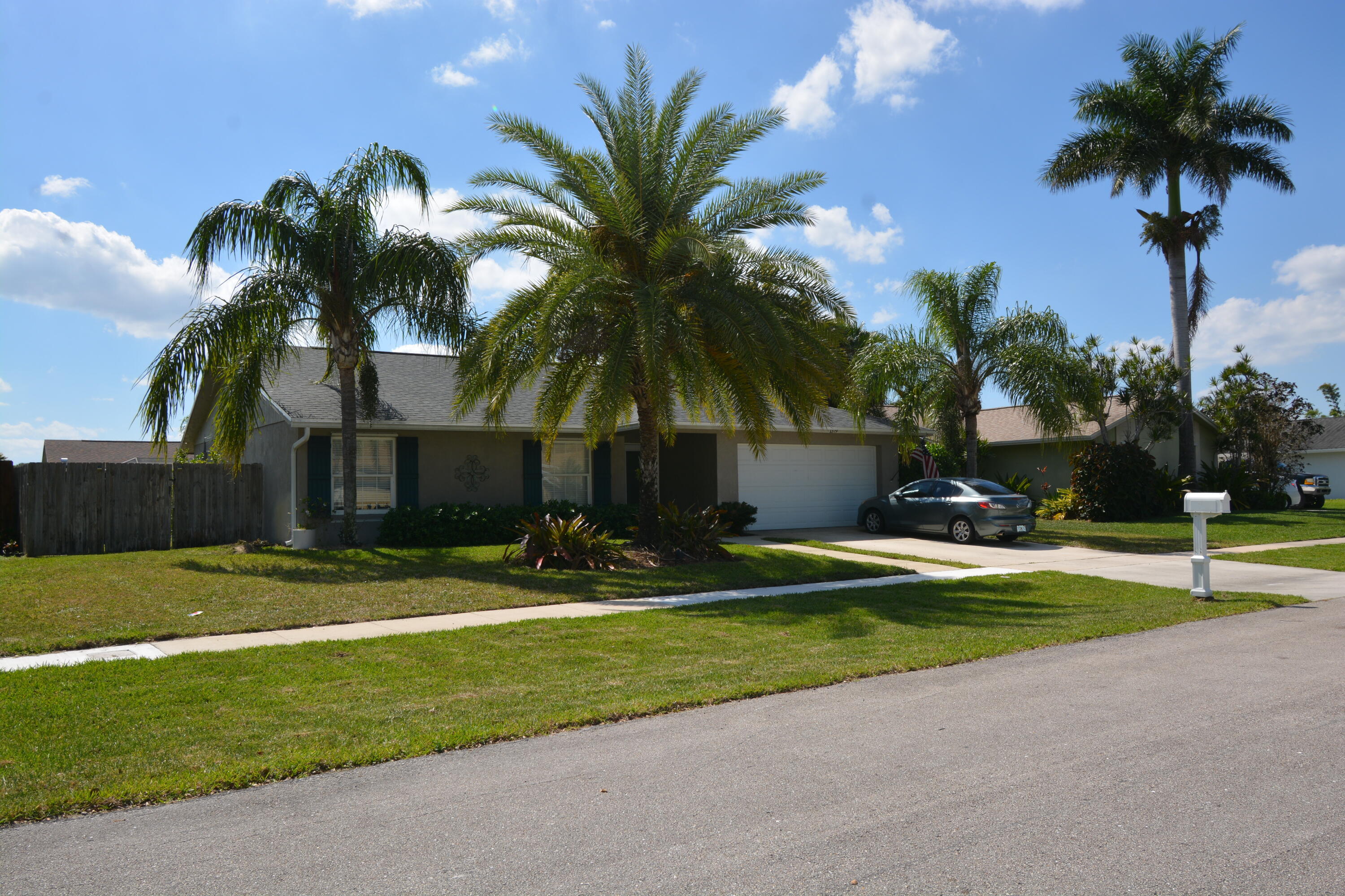 EASTWOOD OF WELLINGTON 2 - Residential Lease