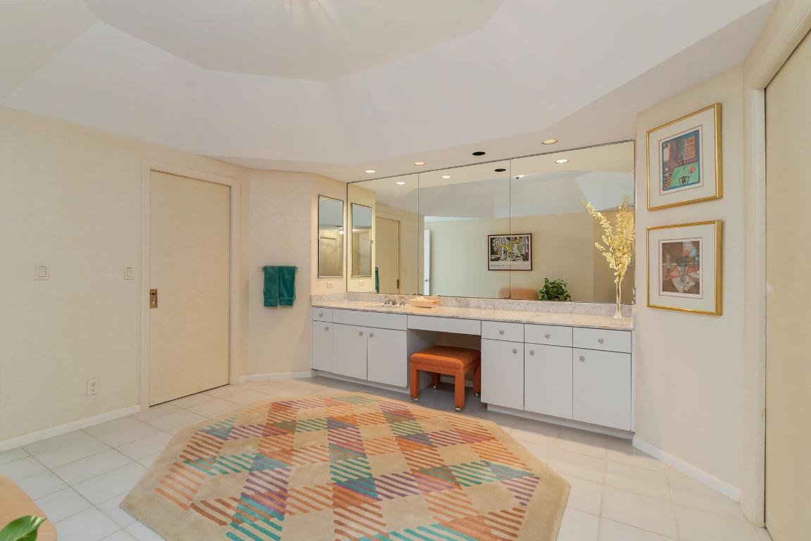 SLOANS CURVE II - Residential