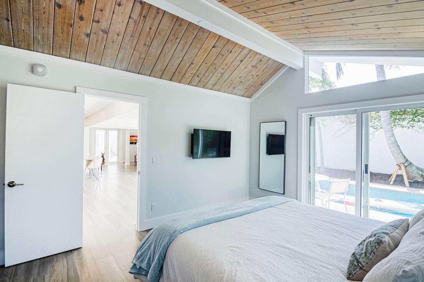 OCEAN WALK PLACE - Residential Lease