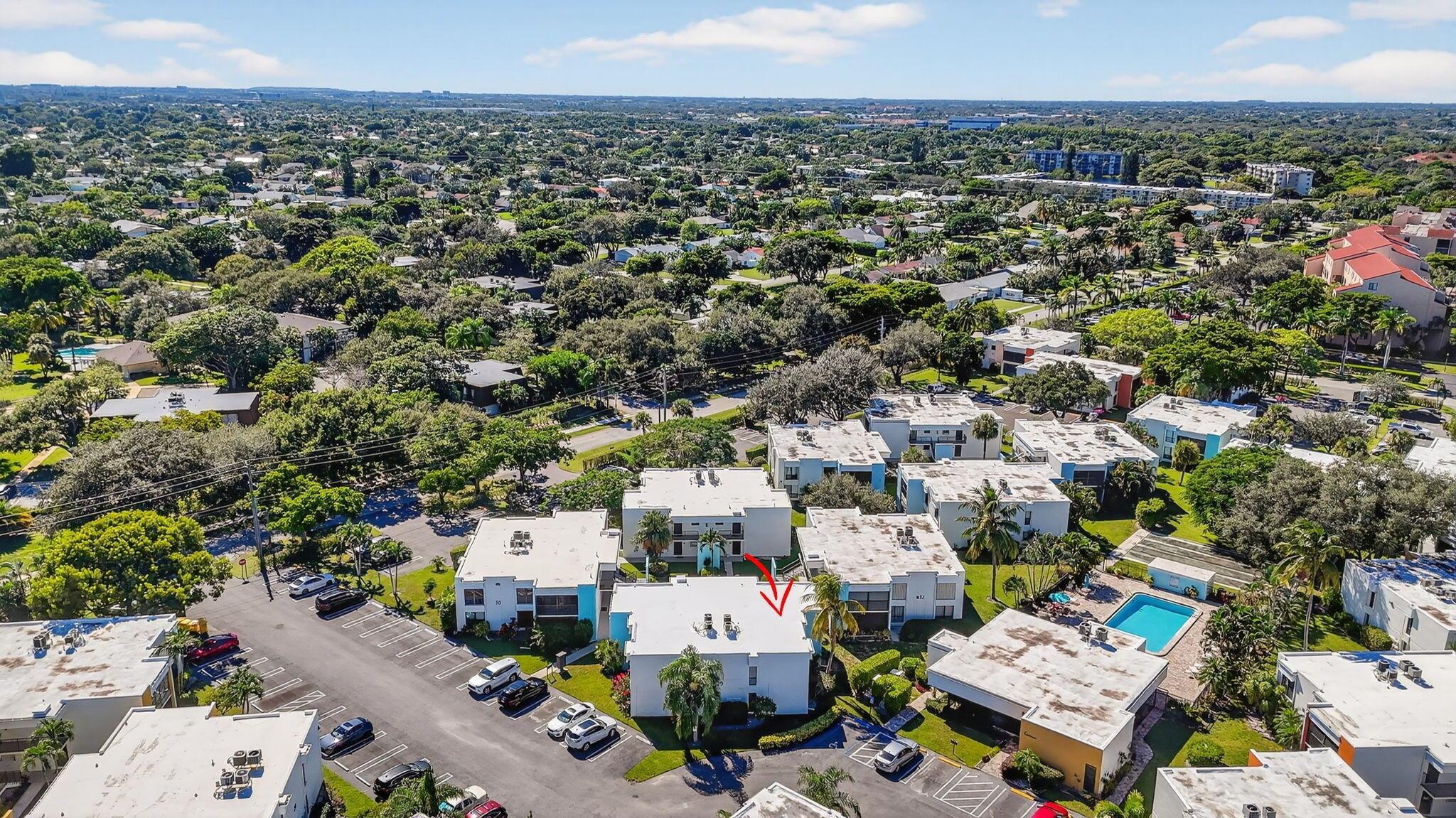 TOWN & COUNTRY ESTATES CO - Residential