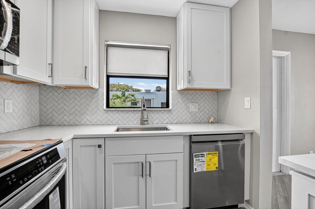 Photo of 517 Dotterel Road #29c, Delray Beach, FL 33444 (MLS # R11138133)