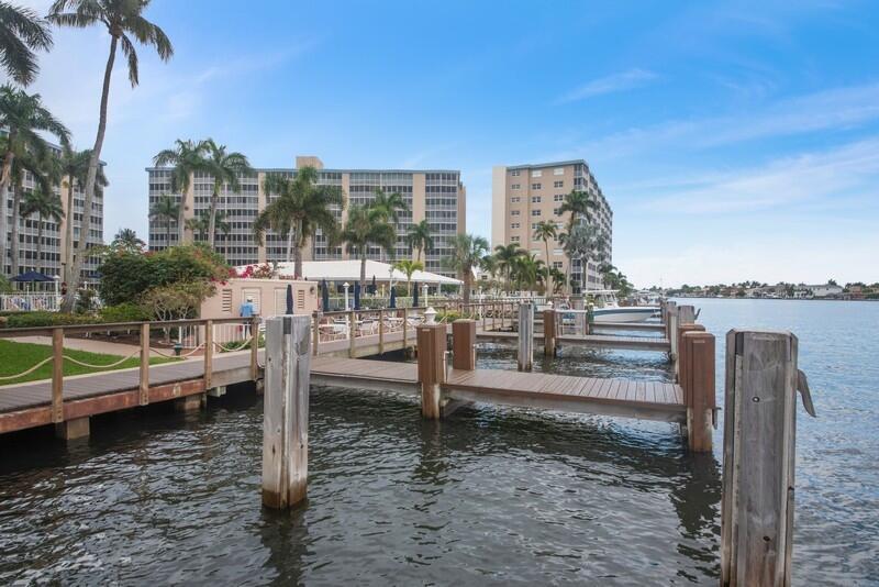 SEAGATE OF HIGHLAND CONDO - Residential