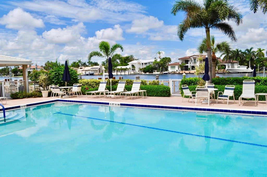 SEAGATE OF HIGHLAND CONDO - Residential