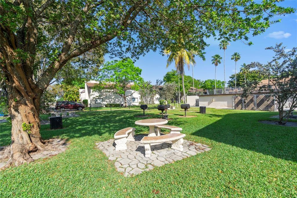 laurel of Margate - Residential