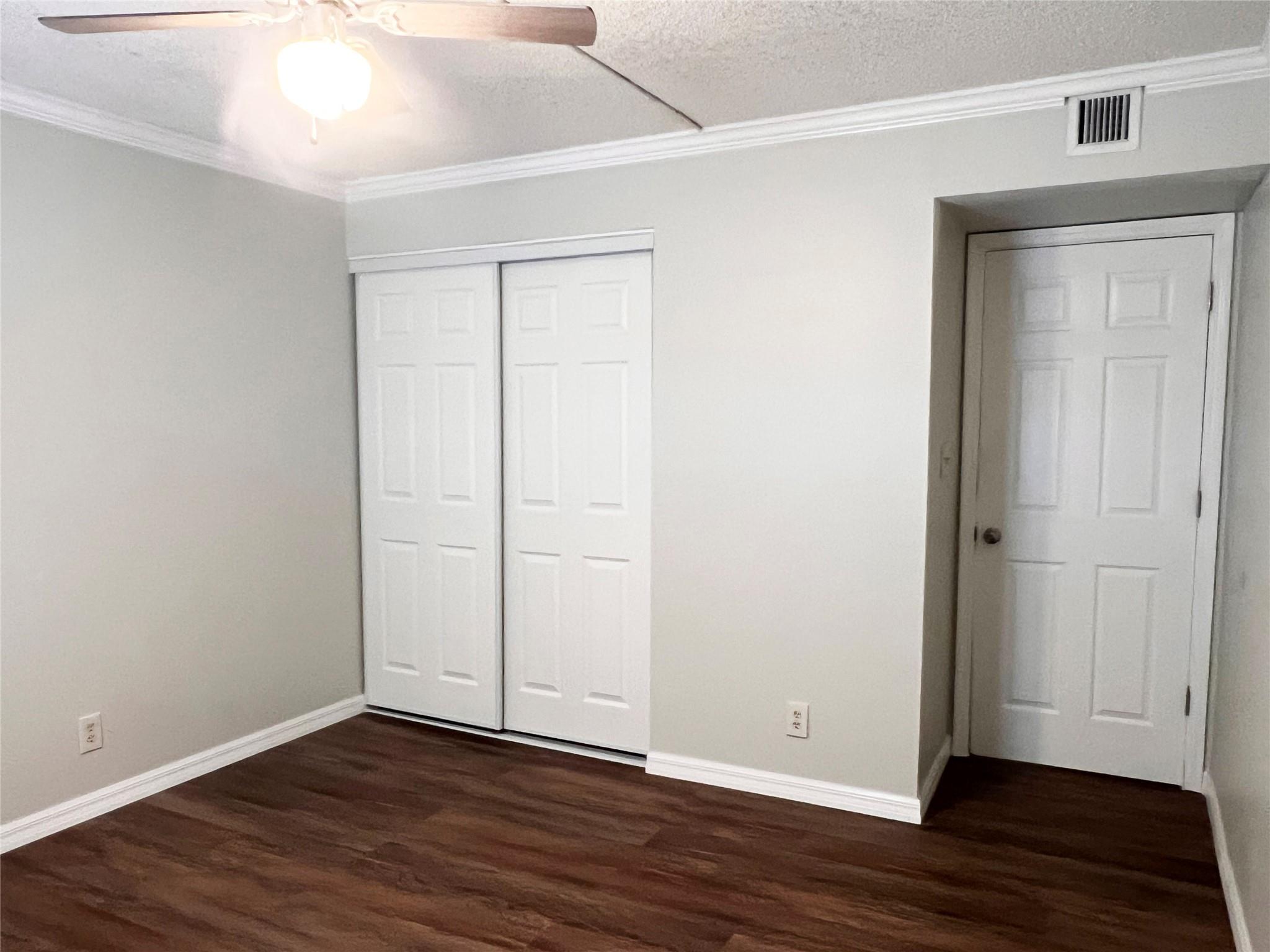 459 N Laurel Dr 2002