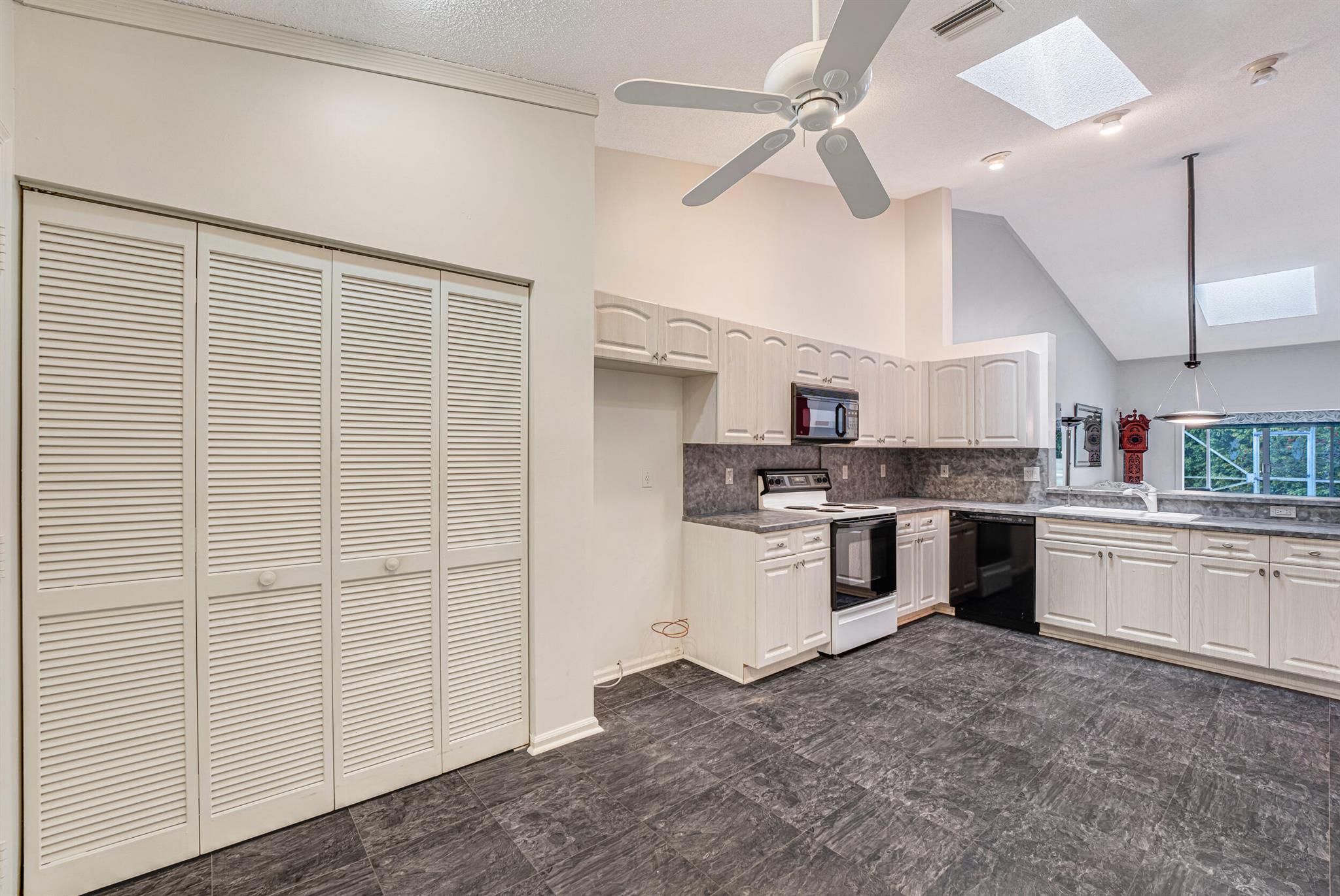 PALM ISLES I, II AND III - Residential