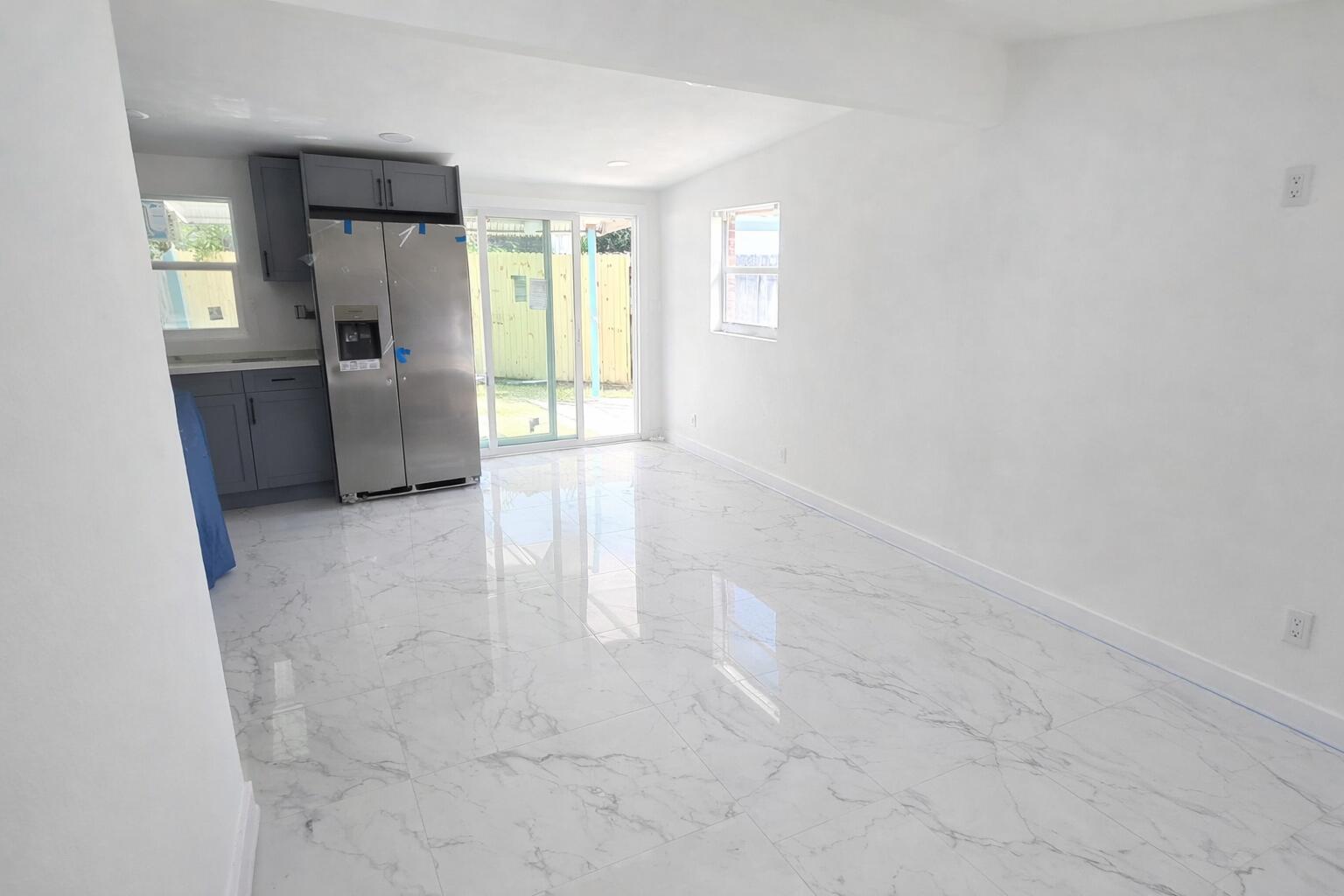 12212 Acapulco Avenue