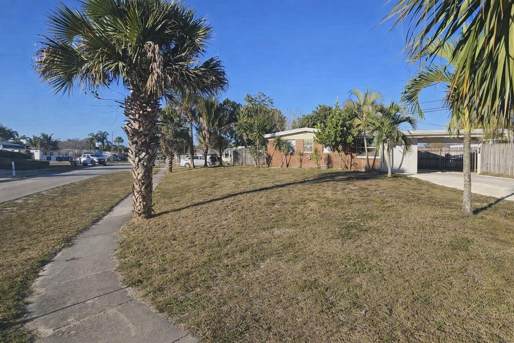 Photo of 12212 Acapulco Avenue, Palm Beach Gardens, FL 33410 (MLS # R11165129)