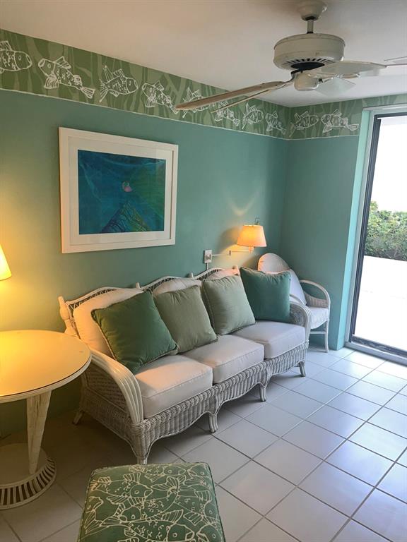 PLAZA OF THE PALM BEACHES - Residential