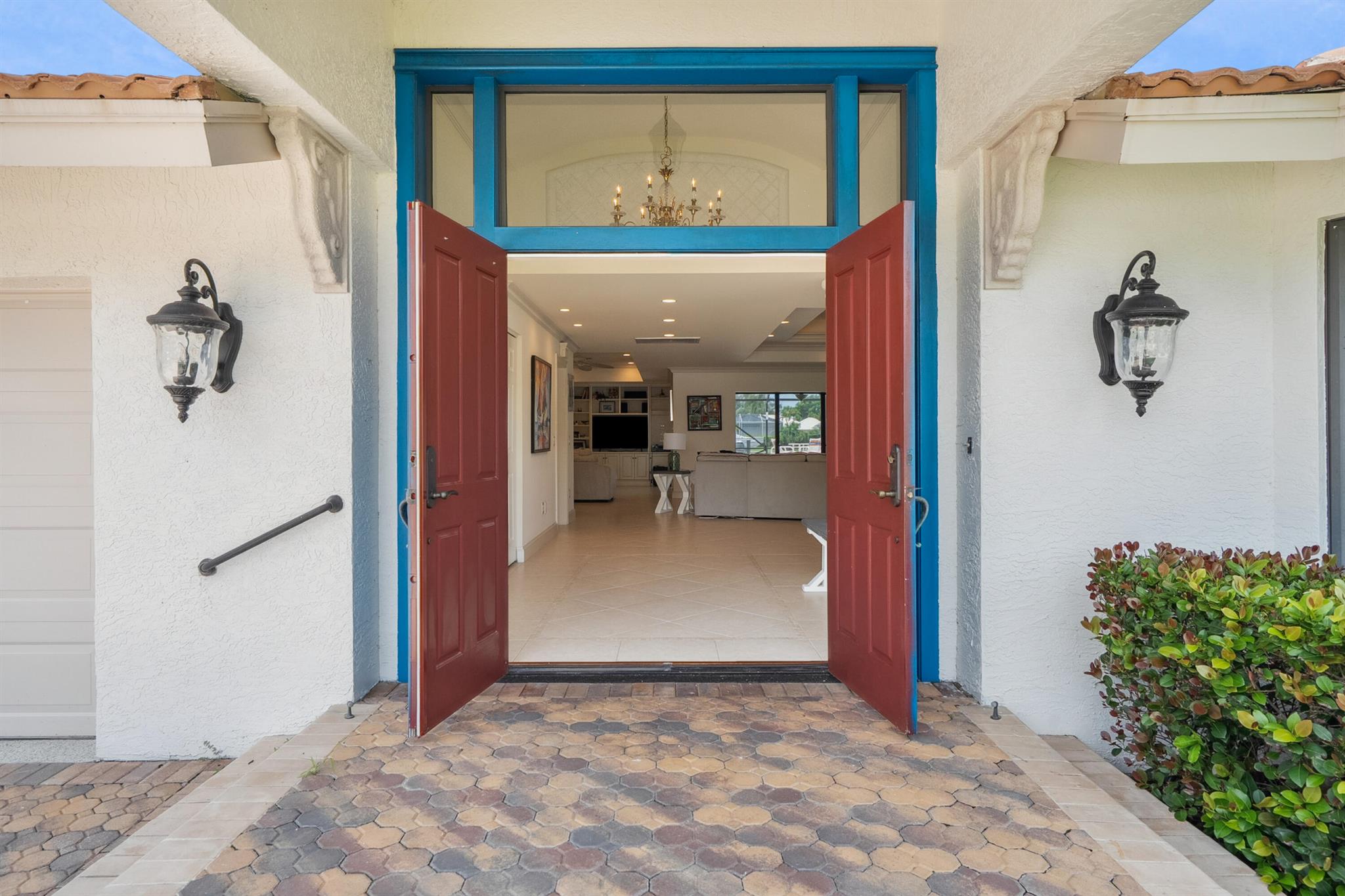 YACHT & COUNTRY CLUB OF S - Residential