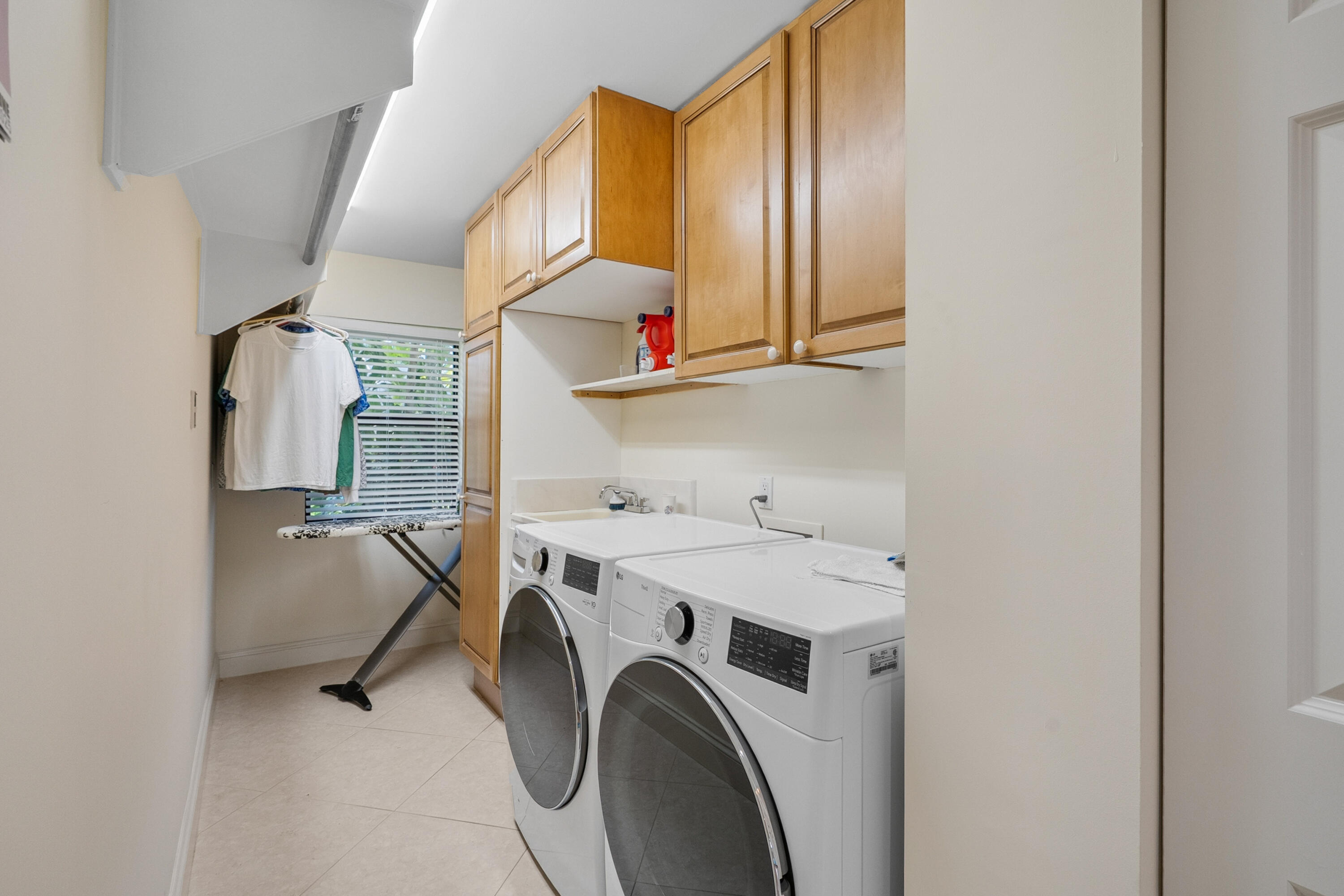 YACHT & COUNTRY CLUB OF STUART - Residential