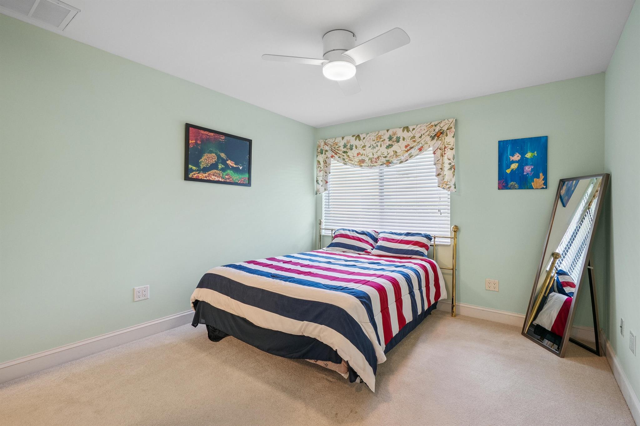 YACHT & COUNTRY CLUB OF S - Residential