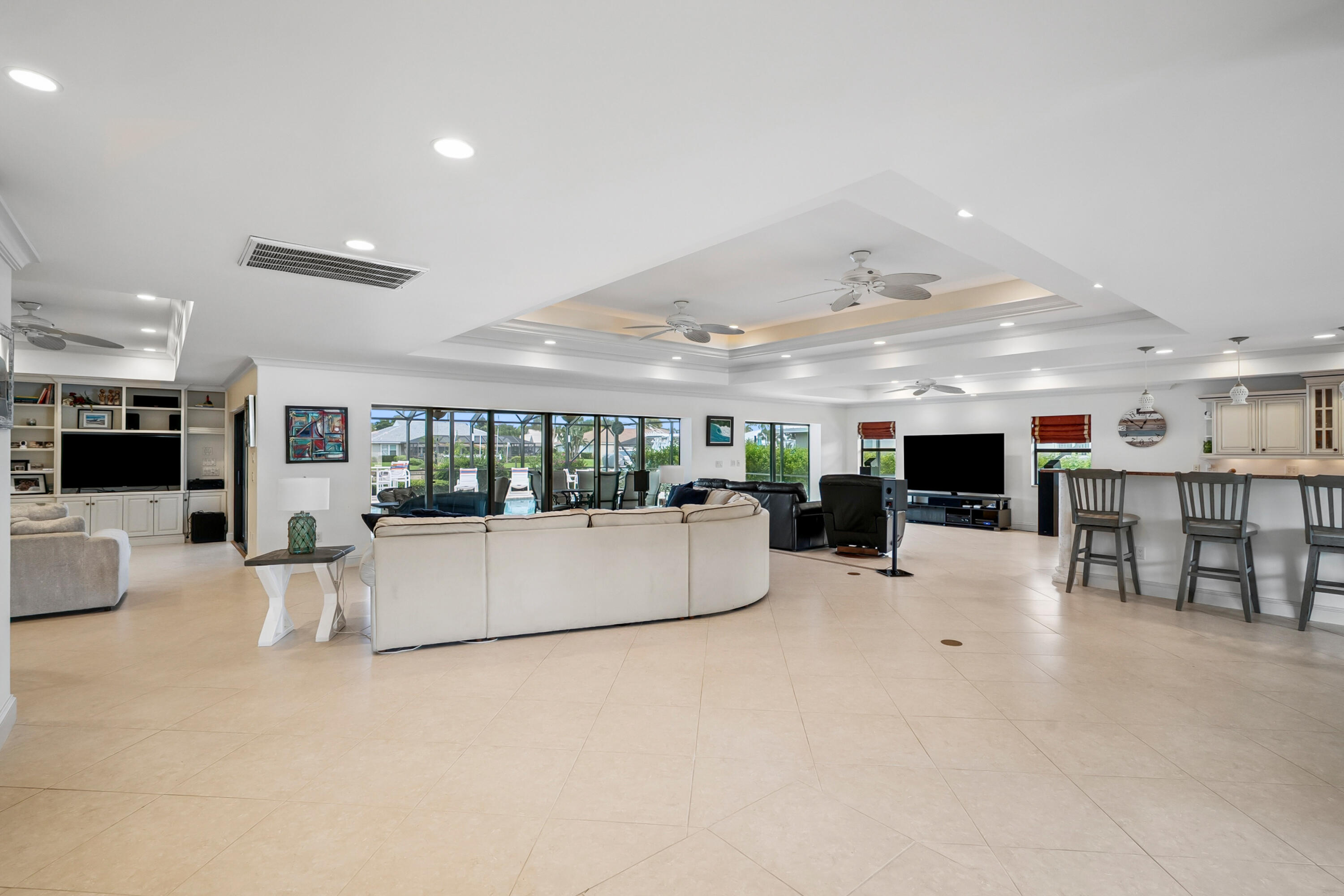 YACHT & COUNTRY CLUB OF STUART - Residential