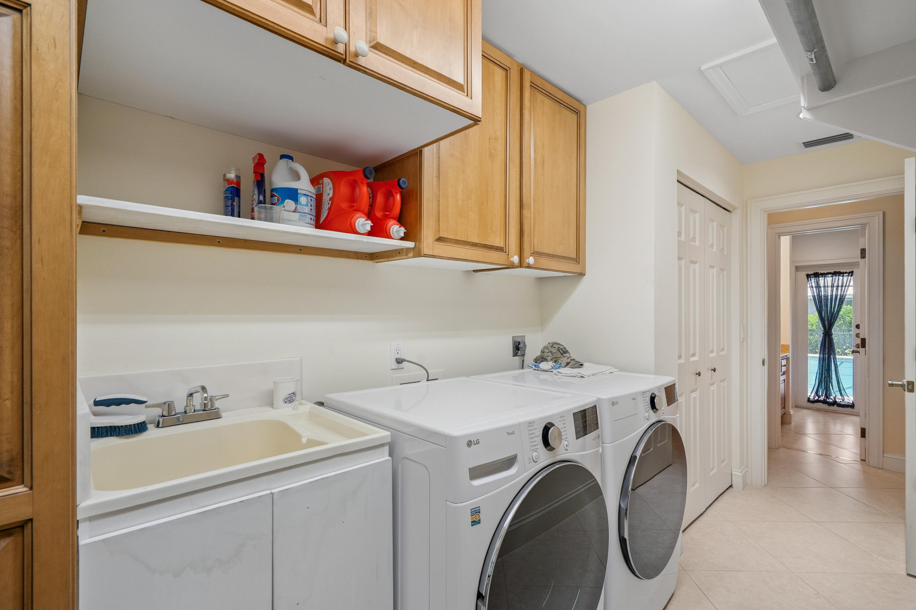 YACHT & COUNTRY CLUB OF STUART - Residential