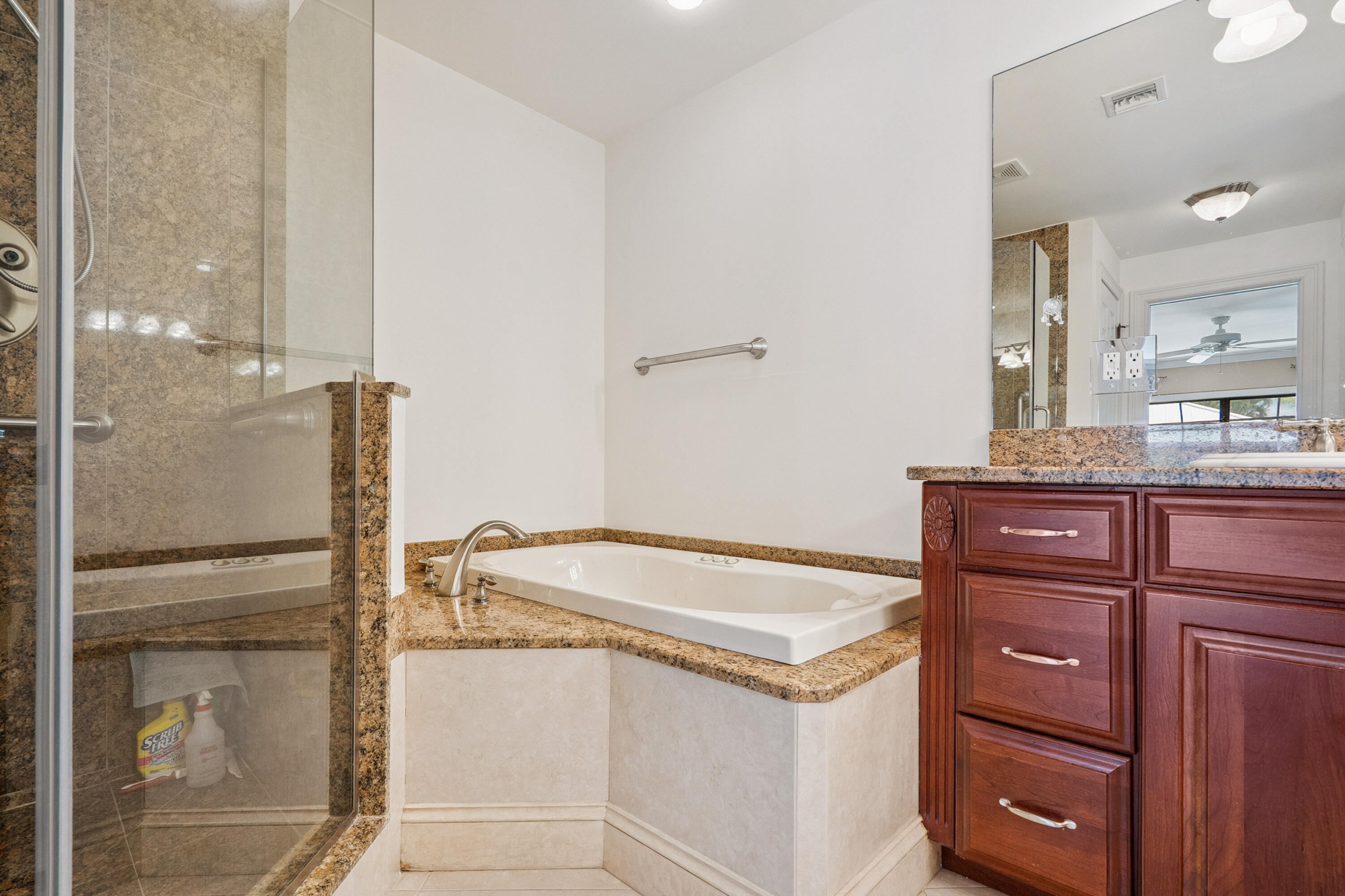 YACHT & COUNTRY CLUB OF STUART - Residential