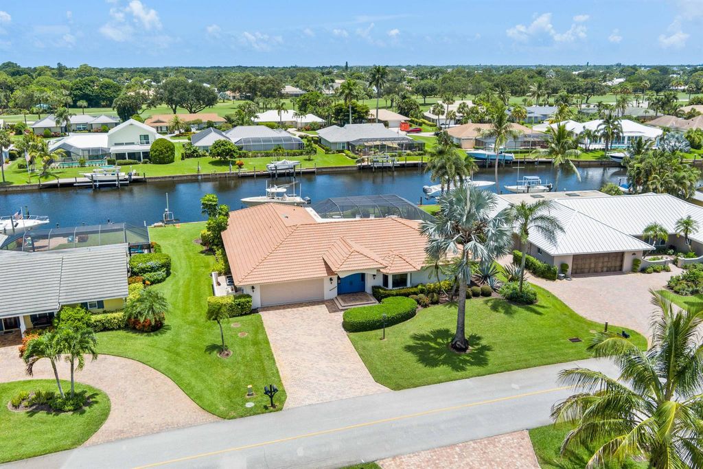 Photo of 3422 SE Fairway W, Stuart, FL 34997 (MLS # R11108321)