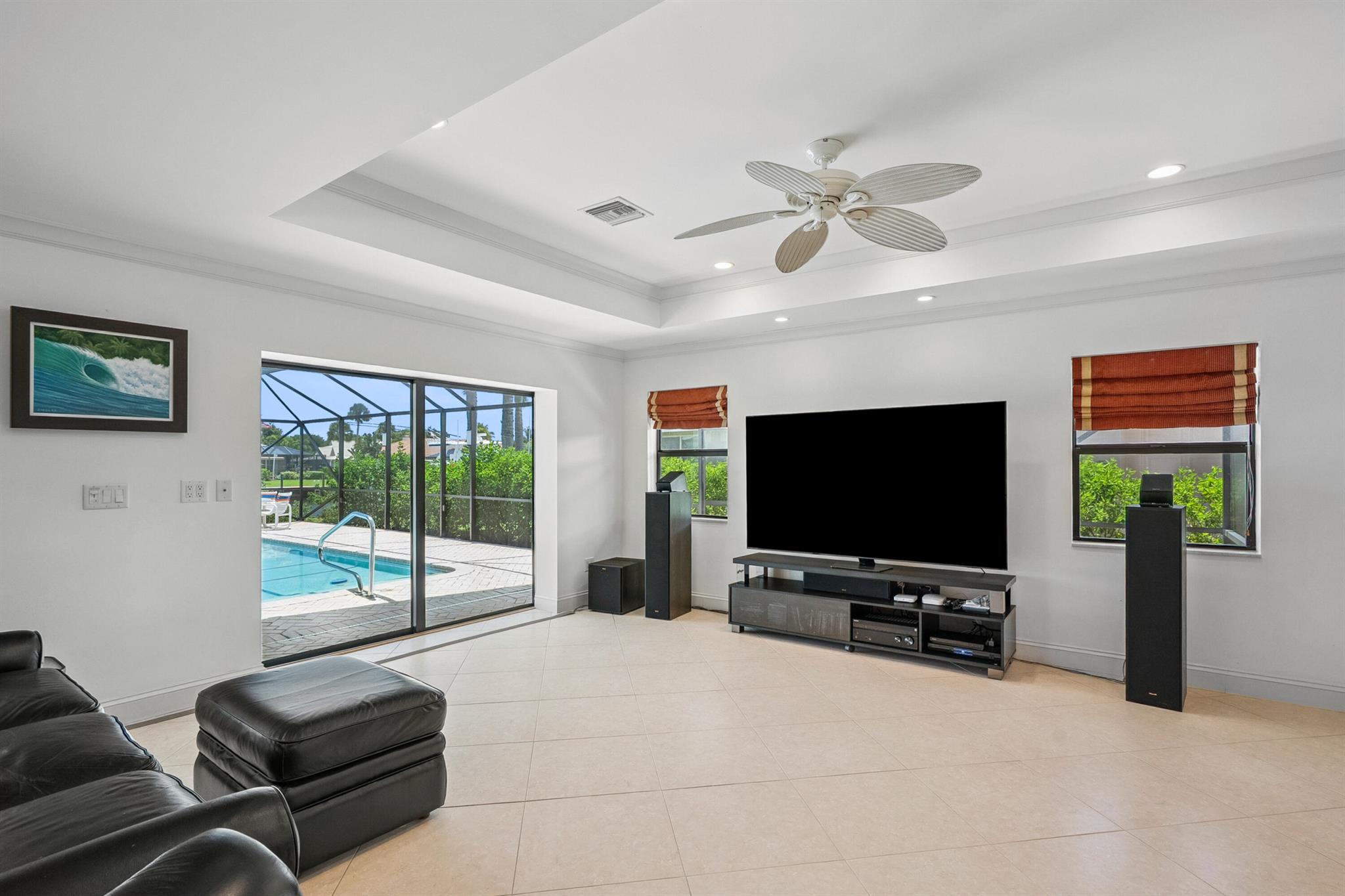 YACHT & COUNTRY CLUB OF S - Residential