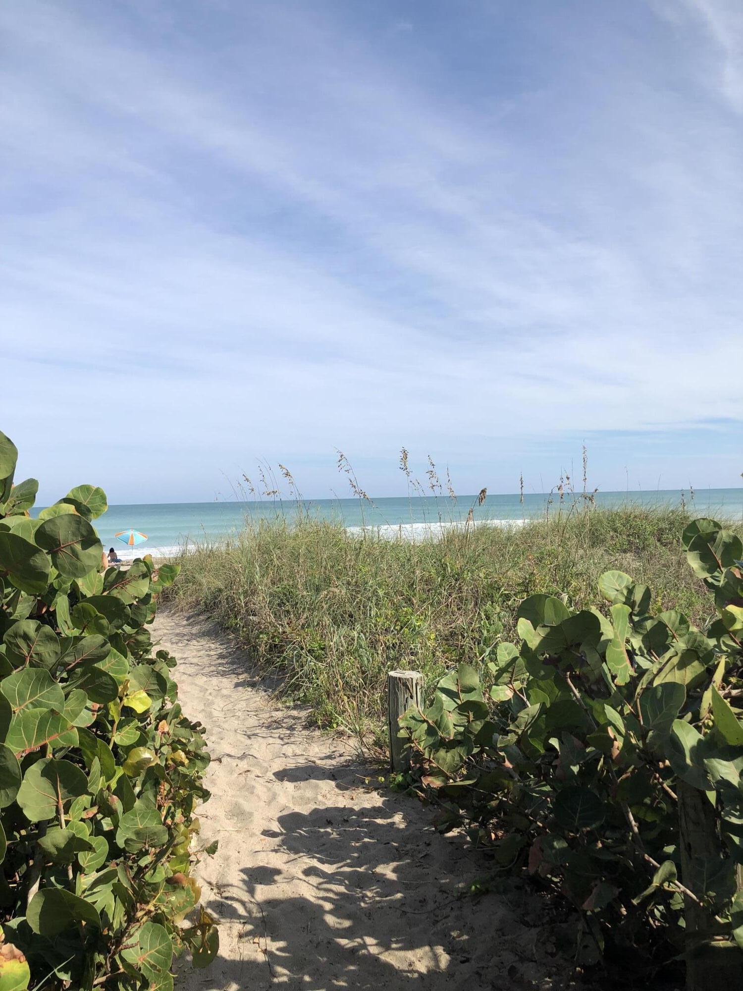 YACHT & COUNTRY CLUB OF STUART - Residential