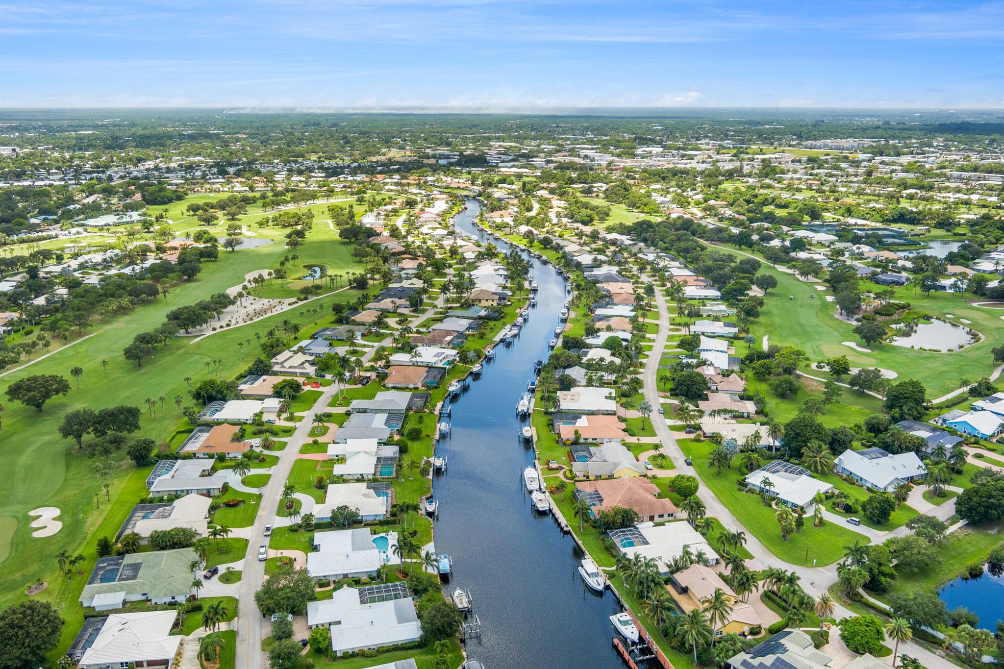 YACHT & COUNTRY CLUB OF S - Residential