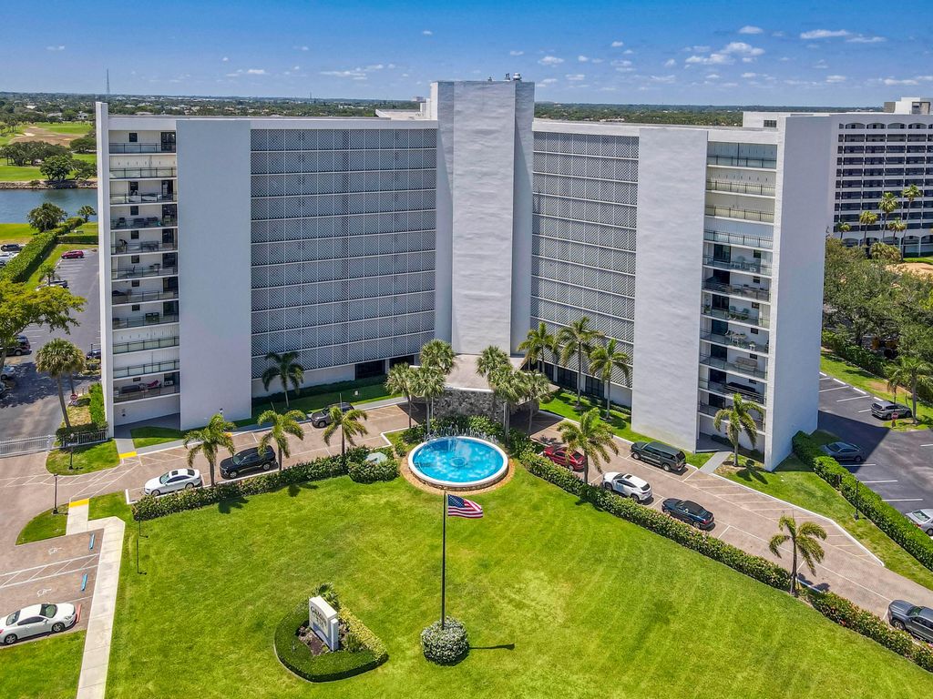 Photo of 336 Golfview Road #1011, North Palm Beach, FL 33408 (MLS # R10968982)