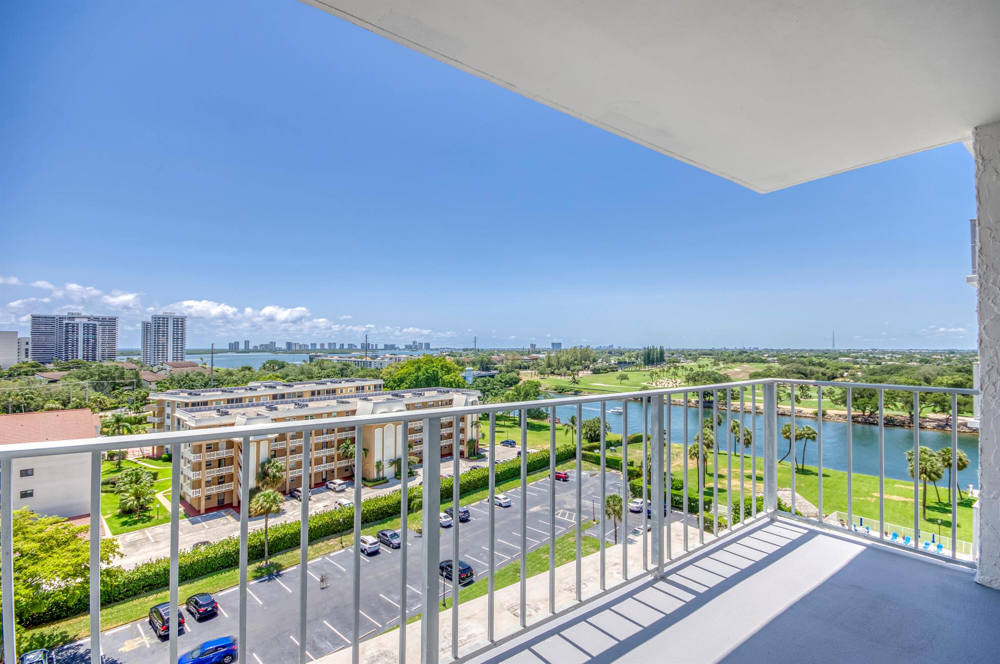 336 Golfview Road 1011