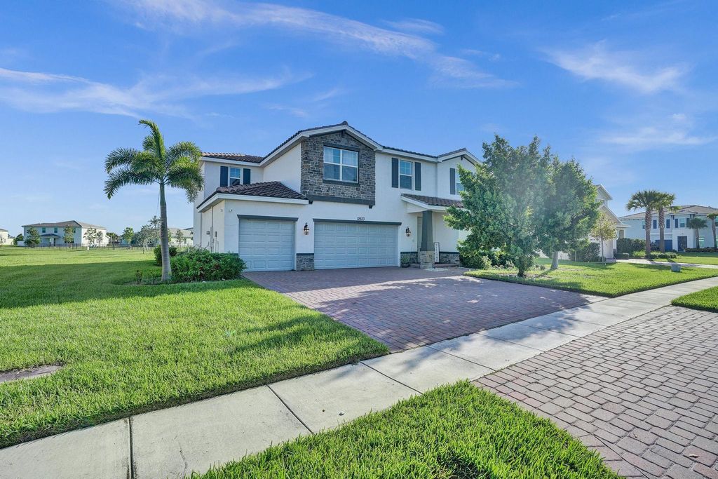 Photo of 12623 NW Copper Creek Drive, Port Saint Lucie, FL 34987 (MLS # R11005937)