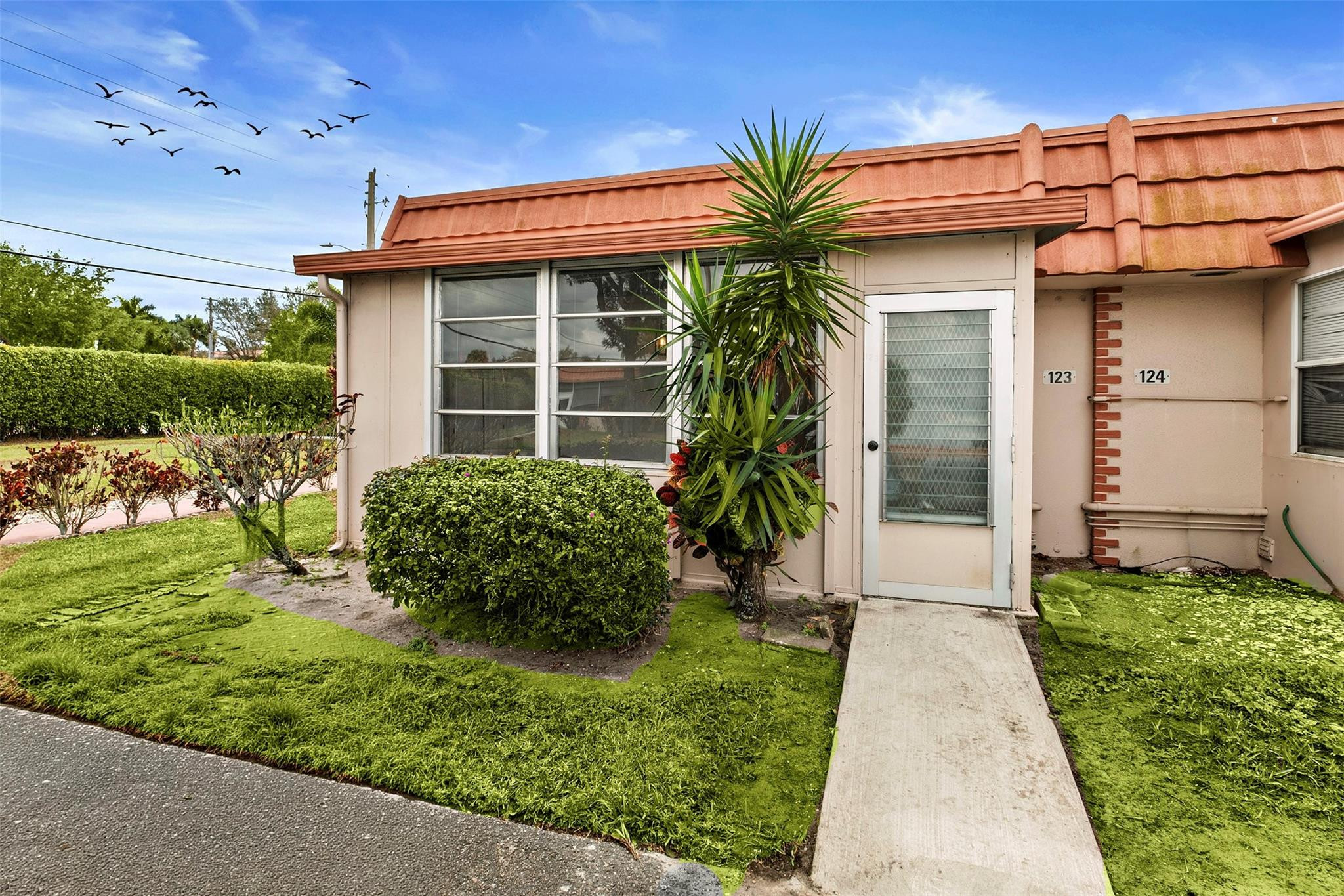 KINGS POINT SEVILLE CONDO - Residential