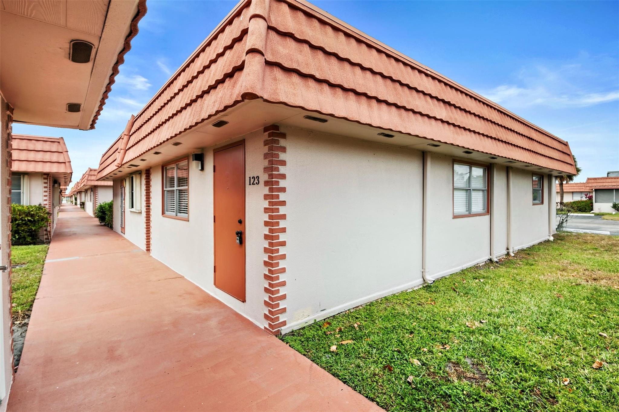 KINGS POINT SEVILLE CONDO - Residential