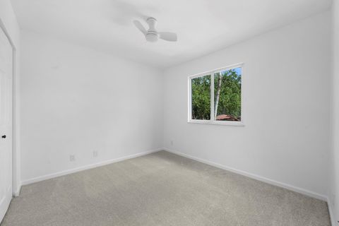 Townhouse in Riviera Beach FL 8024 Big Pine Way Way 27.jpg