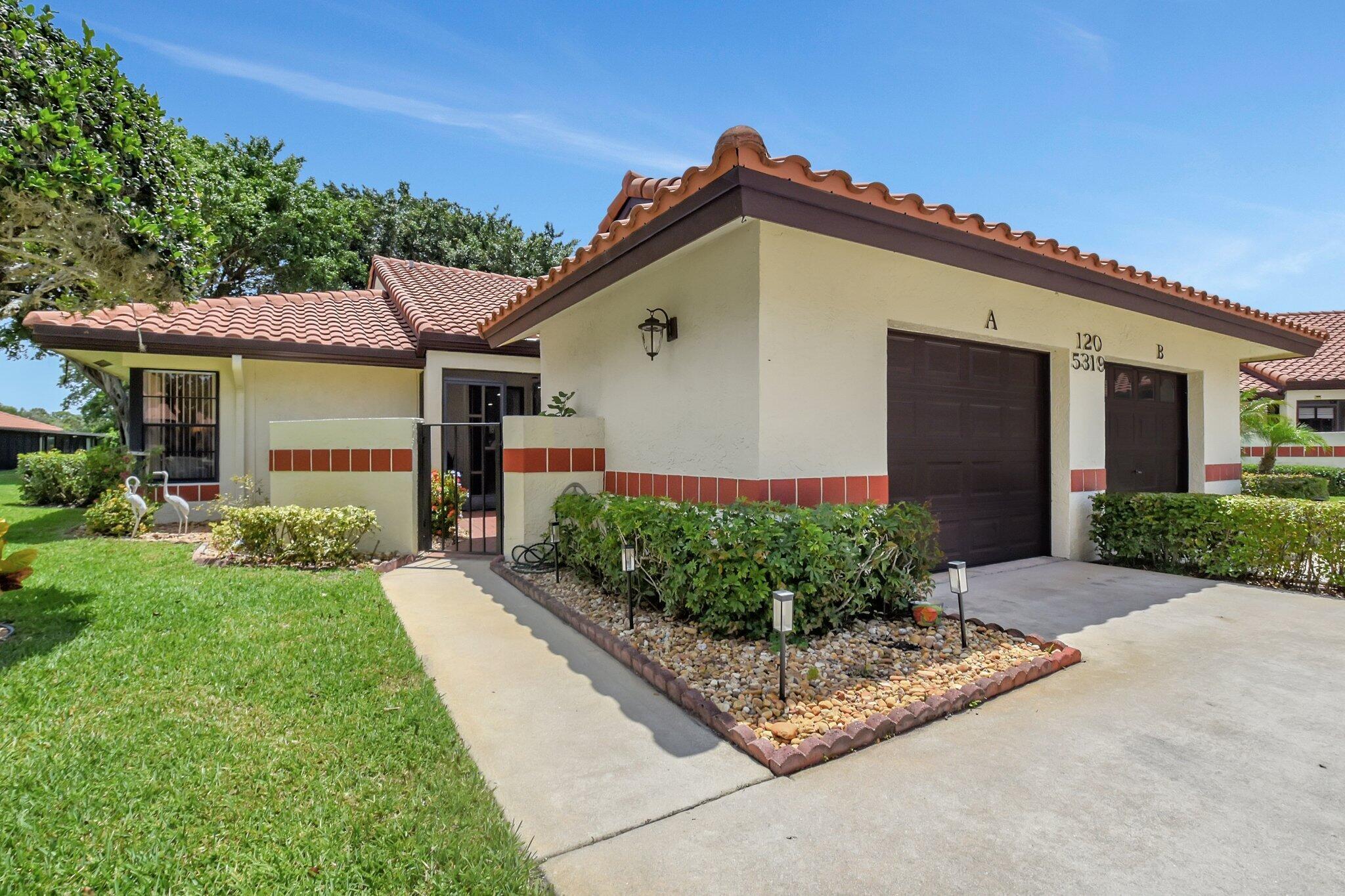 5319 Palmetto Palm Court A