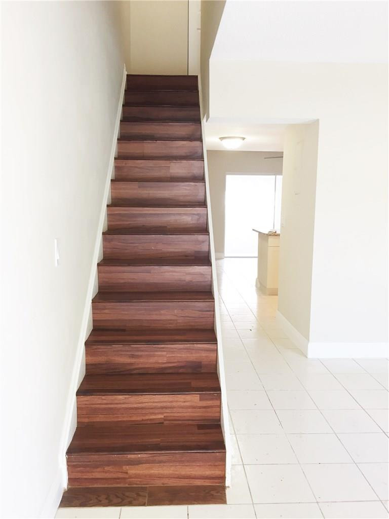 Townhomes of Oriole - Residential