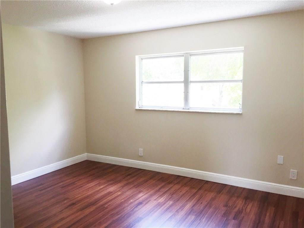 Townhomes of Oriole - Residential