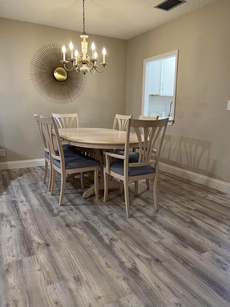 GOLDEN LAKES VILLAGE COND - Residential Lease