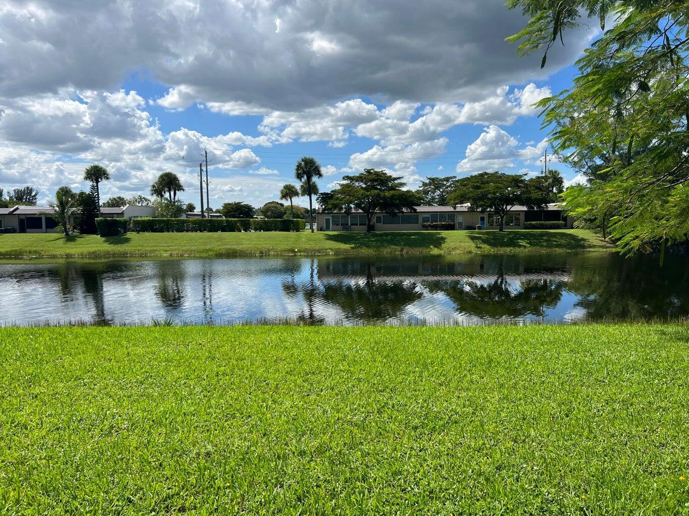 GOLDEN LAKES VILLAGE COND - Residential Lease