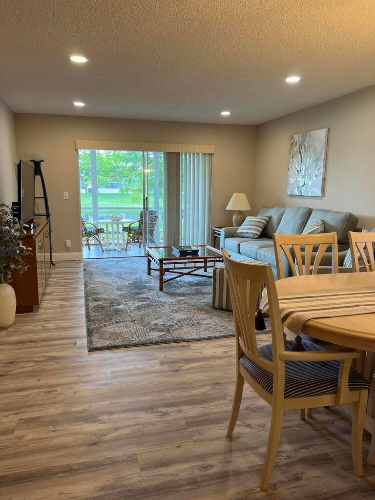 GOLDEN LAKES VILLAGE COND - Residential Lease