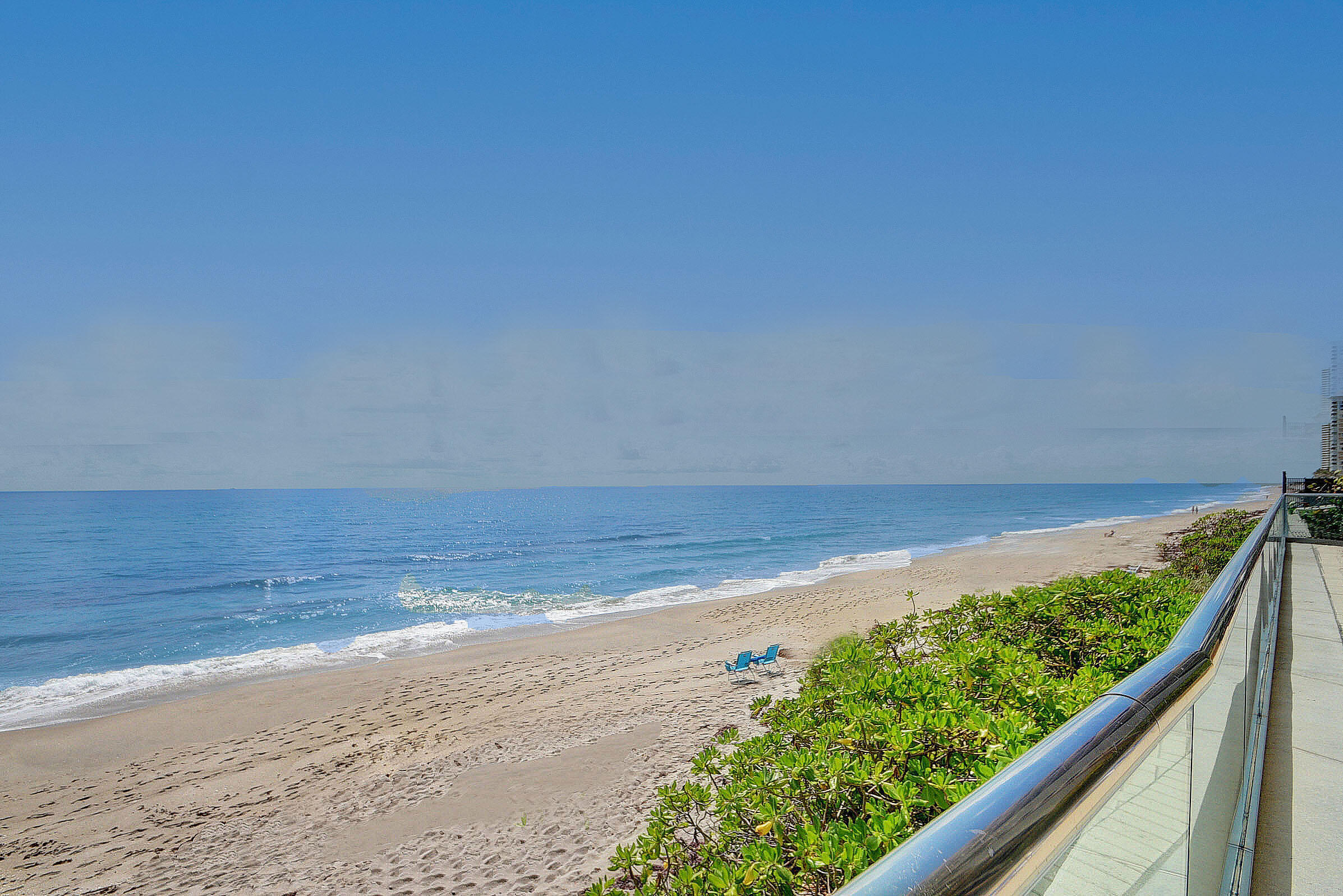 AQUARIUS CONDO - Residential